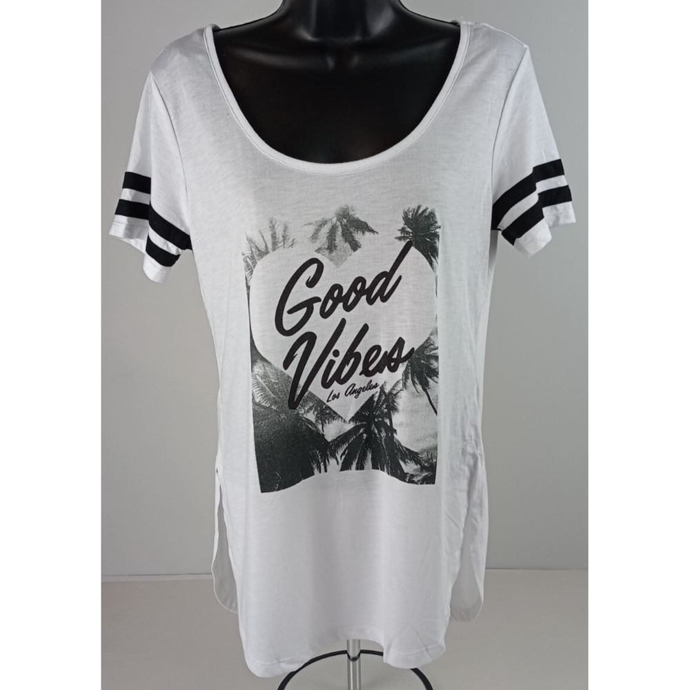 Wound Up Women Juniors Size M‎ 7-9 Black White T-Shirt Good Vibes